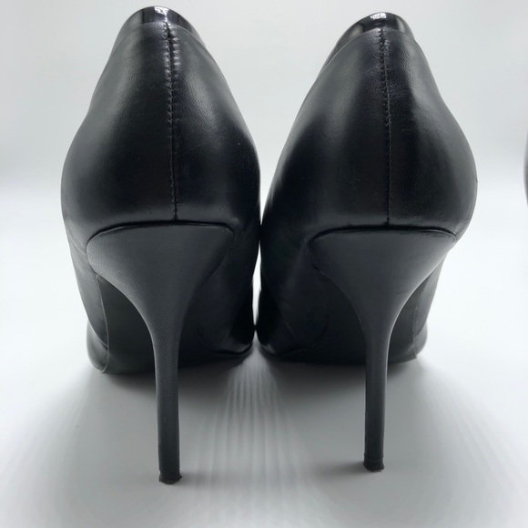 Steve Madden Clydee Leather Pump with Patent - Picture 5 of 8